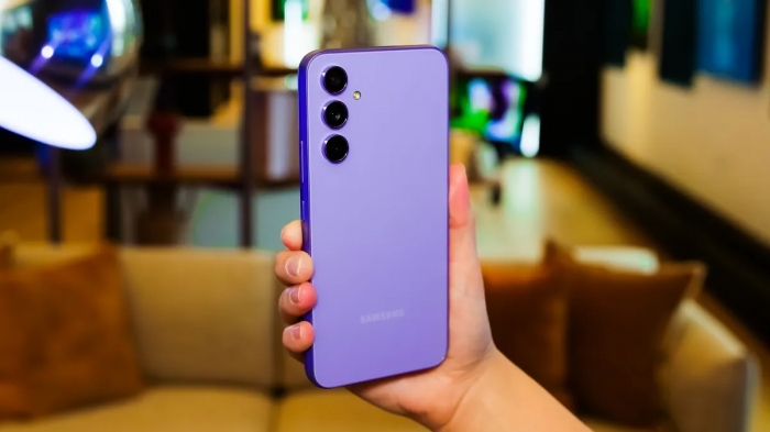 Galaxy A54 5G chống bụi nước chuẩn IP67